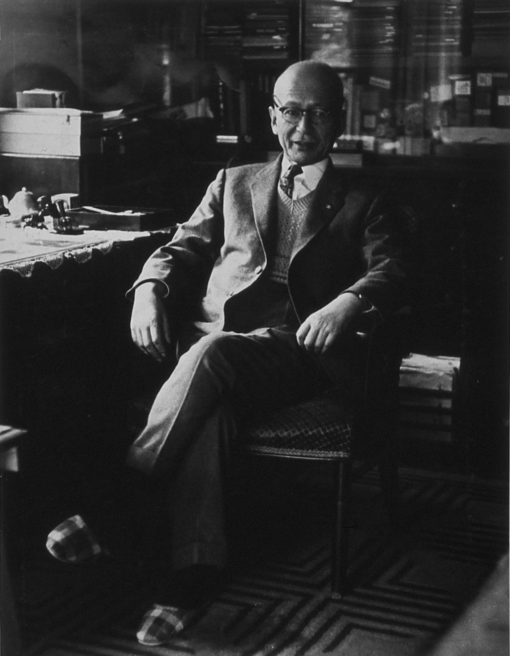 岡田柿衞肖像